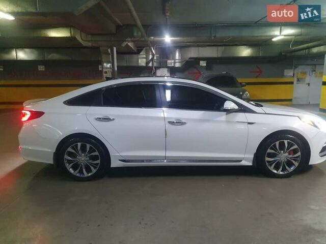 Белый Хендай Соната, объемом двигателя 2.36 л и пробегом 235 тыс. км за 11000 $, фото 28 на Automoto.ua