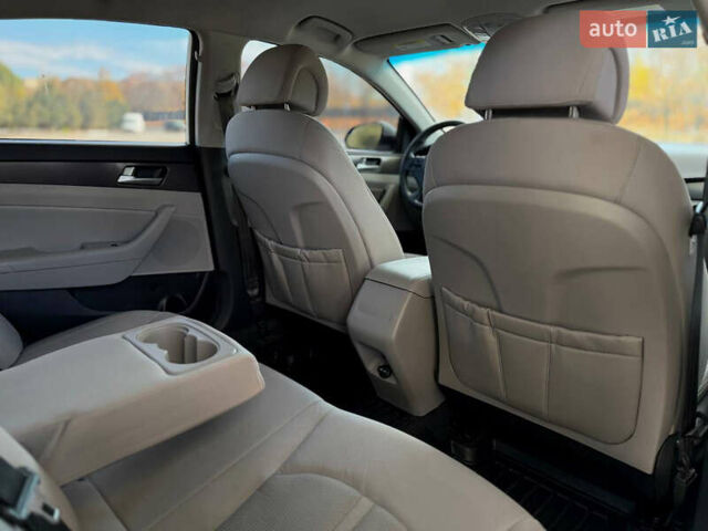 Хендай Соната 2014 у Дніпро (Дніпропетровську) на Automoto.ua Білий Хендай Соната, об'ємом двигуна 2.36 л та пробігом 160 тис. км за 9599 $, фото 16 на Automoto.ua