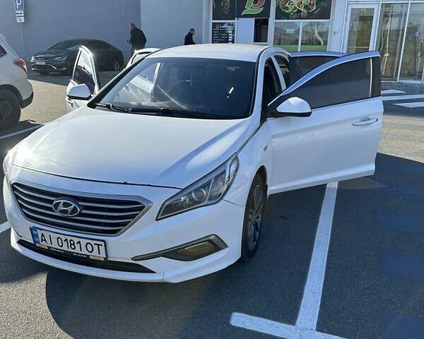 Белый Хендай Соната, объемом двигателя 2 л и пробегом 406 тыс. км за 8000 $, фото 2 на Automoto.ua