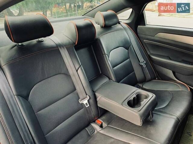 Белый Хендай Соната, объемом двигателя 2 л и пробегом 135 тыс. км за 11799 $, фото 28 на Automoto.ua