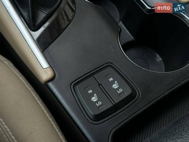 Белый Хендай Соната, объемом двигателя 2.36 л и пробегом 170 тыс. км за 8500 $, фото 27 на Automoto.ua