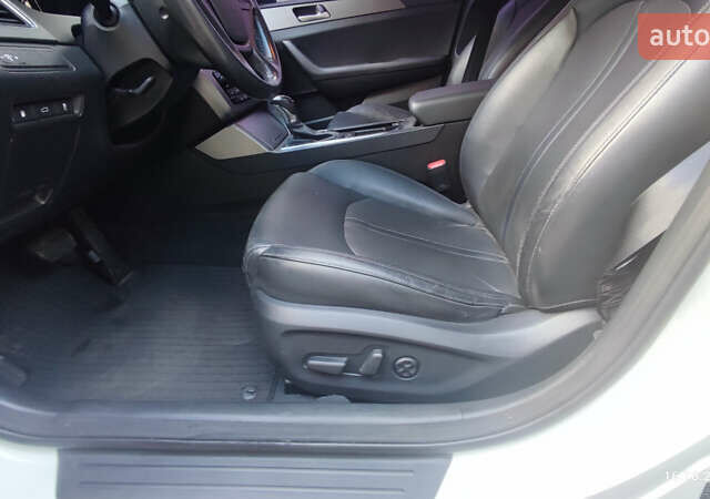 Білий Хендай Соната, об'ємом двигуна 2 л та пробігом 188 тис. км за 13300 $, фото 8 на Automoto.ua