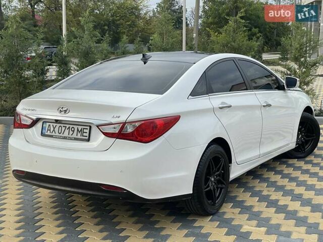 Білий Хендай Соната, об'ємом двигуна 2 л та пробігом 230 тис. км за 7500 $, фото 29 на Automoto.ua