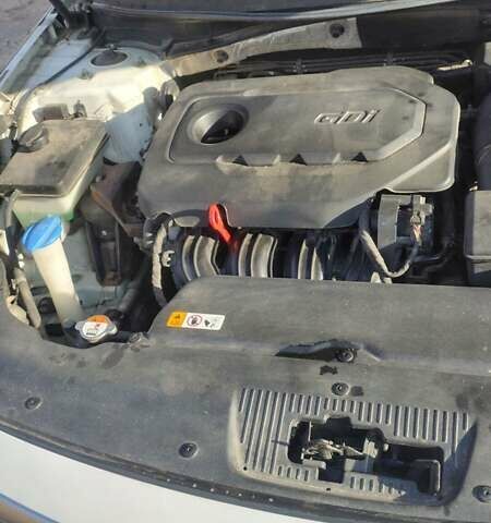 Білий Хендай Соната, об'ємом двигуна 2.36 л та пробігом 220 тис. км за 8100 $, фото 25 на Automoto.ua