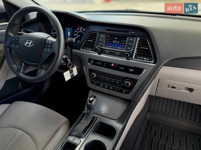 Хендай Соната 2014 у Дніпро (Дніпропетровську) на Automoto.ua Білий Хендай Соната, об'ємом двигуна 2.36 л та пробігом 160 тис. км за 9599 $, фото 22 на Automoto.ua