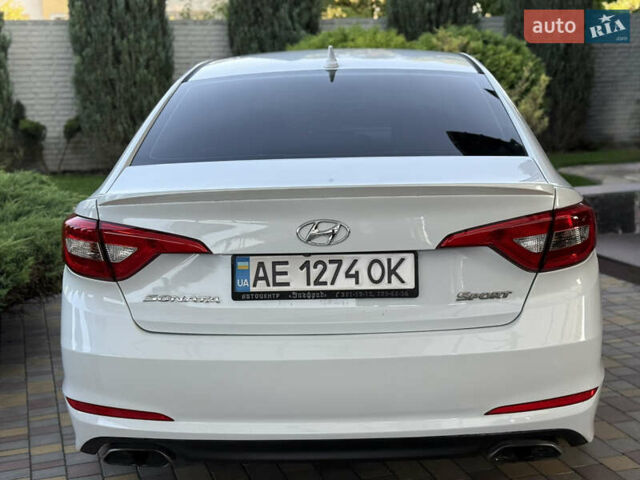 Белый Хендай Соната, объемом двигателя 2.36 л и пробегом 140 тыс. км за 9999 $, фото 13 на Automoto.ua