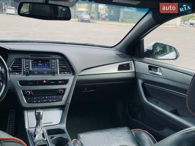 Белый Хендай Соната, объемом двигателя 2 л и пробегом 135 тыс. км за 11799 $, фото 27 на Automoto.ua