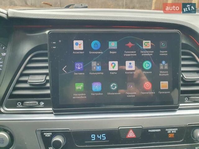 Белый Хендай Соната, объемом двигателя 2.36 л и пробегом 235 тыс. км за 11000 $, фото 19 на Automoto.ua