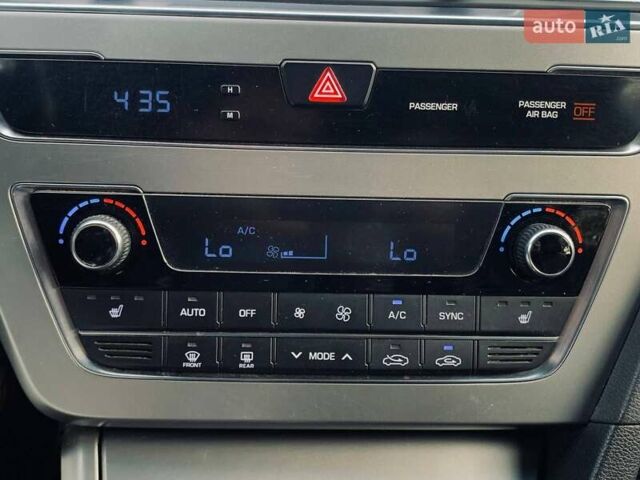 Белый Хендай Соната, объемом двигателя 2 л и пробегом 135 тыс. км за 11799 $, фото 35 на Automoto.ua