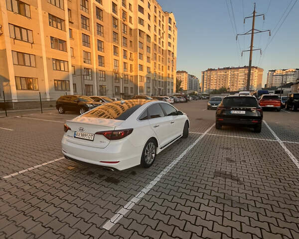 Белый Хендай Соната, объемом двигателя 2.36 л и пробегом 132 тыс. км за 10600 $, фото 23 на Automoto.ua