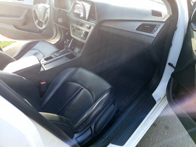 Білий Хендай Соната, об'ємом двигуна 0 л та пробігом 330 тис. км за 10000 $, фото 11 на Automoto.ua