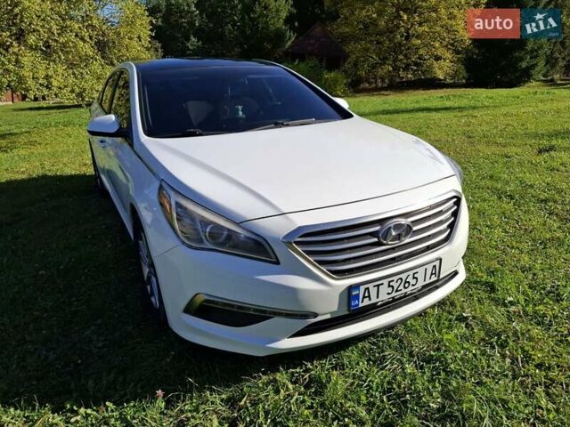 Білий Хендай Соната, об'ємом двигуна 2.4 л та пробігом 210 тис. км за 8999 $, фото 5 на Automoto.ua