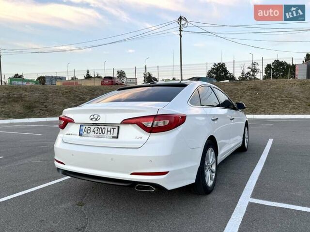 Білий Хендай Соната, об'ємом двигуна 2 л та пробігом 218 тис. км за 13999 $, фото 7 на Automoto.ua