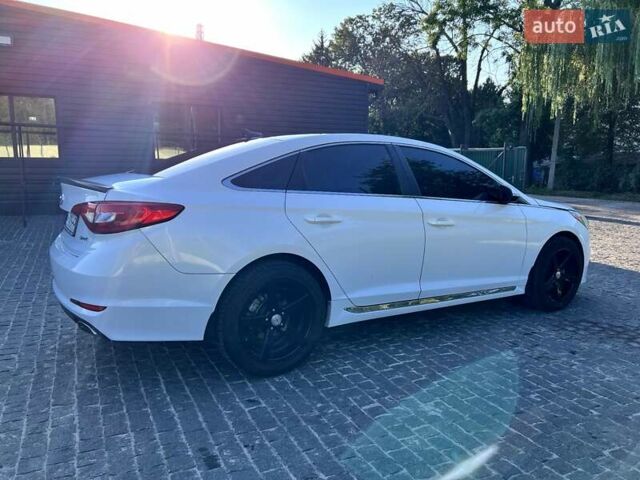 Белый Хендай Соната, объемом двигателя 2.4 л и пробегом 160 тыс. км за 11000 $, фото 11 на Automoto.ua