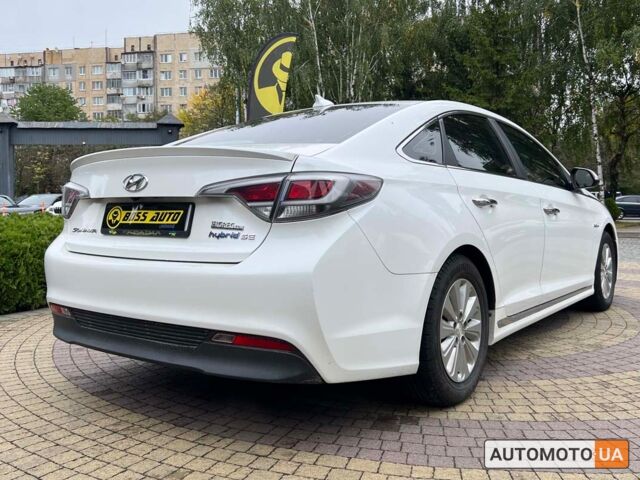 Білий Хендай Соната, об'ємом двигуна 2 л та пробігом 156 тис. км за 14999 $, фото 5 на Automoto.ua