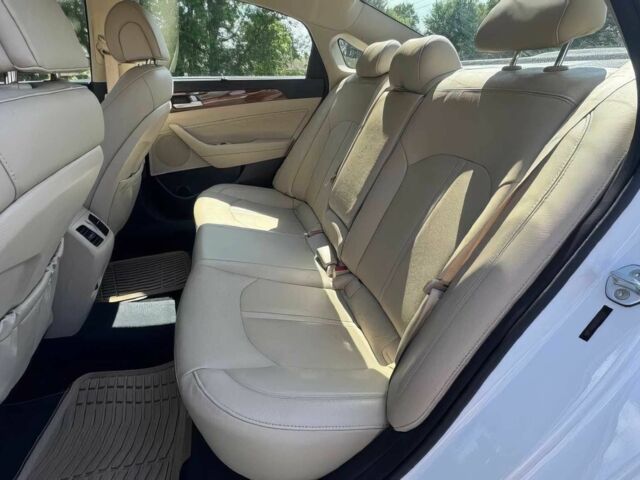 Хендай Соната 2015 в Львове на Automoto.ua Белый Хендай Соната, объемом двигателя 2.4 л и пробегом 75 тыс. км за 1800 $, фото 9 на Automoto.ua