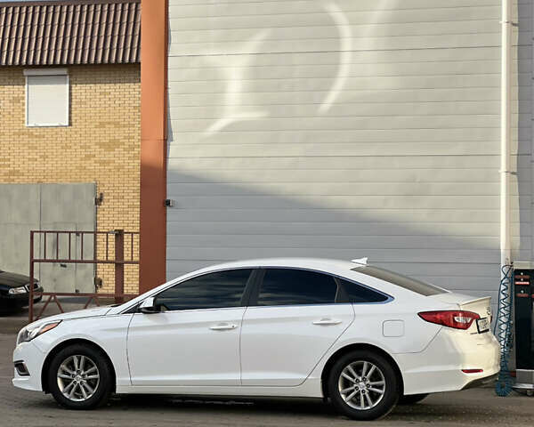 Белый Хендай Соната, объемом двигателя 2.36 л и пробегом 116 тыс. км за 12250 $, фото 7 на Automoto.ua