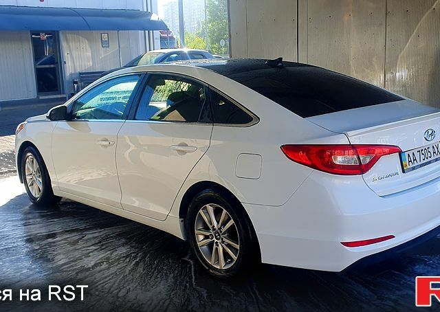 Білий Хендай Соната, об'ємом двигуна 2.4 л та пробігом 150 тис. км за 9000 $, фото 1 на Automoto.ua