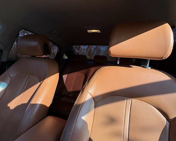 Білий Хендай Соната, об'ємом двигуна 2 л та пробігом 187 тис. км за 10200 $, фото 16 на Automoto.ua