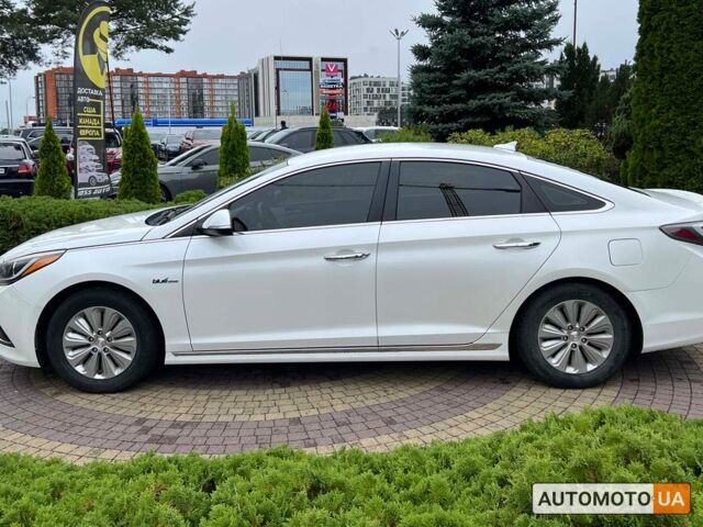 Білий Хендай Соната, об'ємом двигуна 2 л та пробігом 156 тис. км за 14999 $, фото 2 на Automoto.ua