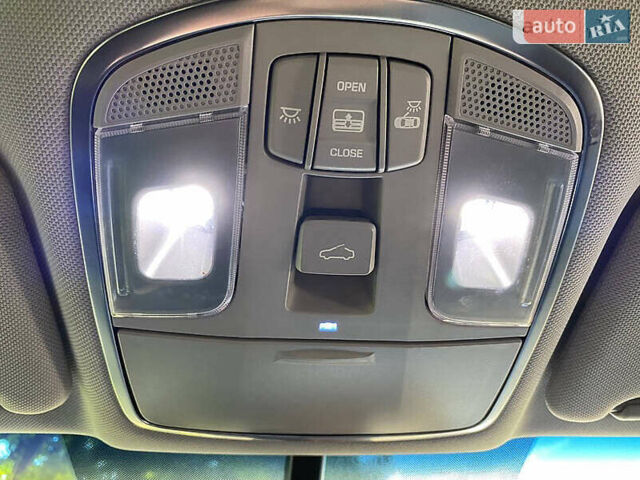 Хендай Соната 2015 в Киеве на Automoto.ua Белый Хендай Соната, объемом двигателя 2 л и пробегом 275 тыс. км за 15000 $, фото 22 на Automoto.ua