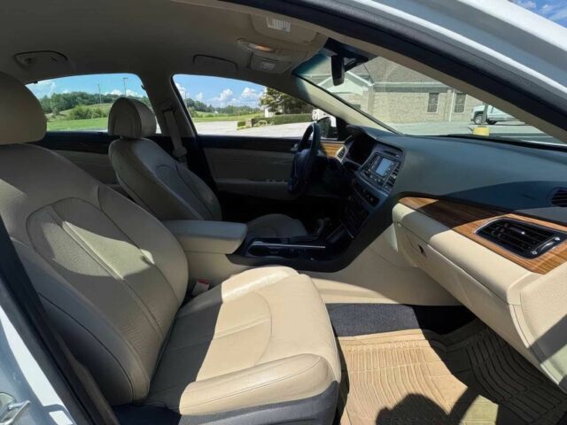 Хендай Соната 2015 в Львове на Automoto.ua Белый Хендай Соната, объемом двигателя 2.4 л и пробегом 75 тыс. км за 1800 $, фото 4 на Automoto.ua