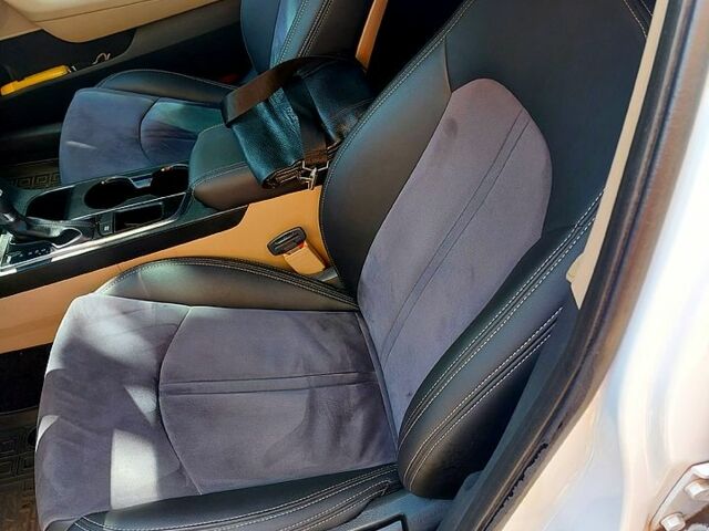 Білий Хендай Соната, об'ємом двигуна 2.4 л та пробігом 189 тис. км за 10000 $, фото 9 на Automoto.ua