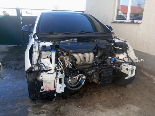 Белый Хендай Соната, объемом двигателя 2 л и пробегом 180 тыс. км за 5650 $, фото 11 на Automoto.ua