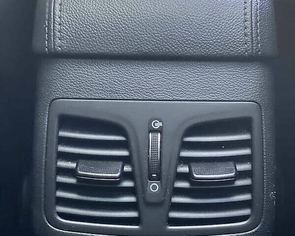 Хендай Соната 2015 в Киеве на Automoto.ua Белый Хендай Соната, объемом двигателя 2 л и пробегом 275 тыс. км за 15000 $, фото 14 на Automoto.ua