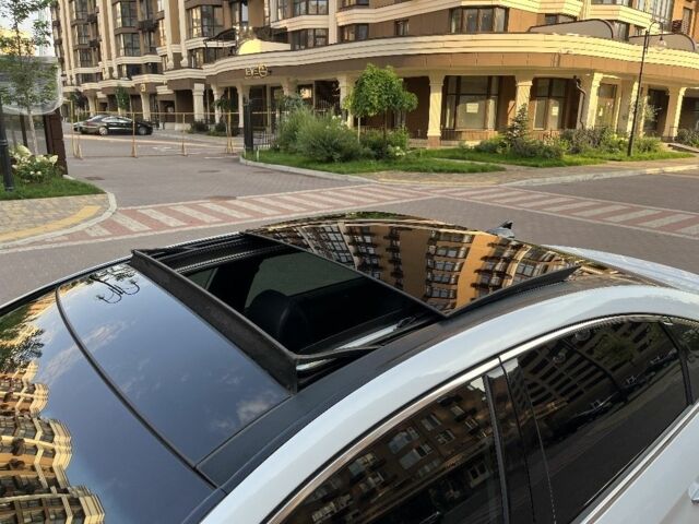 Белый Хендай Соната, объемом двигателя 2 л и пробегом 160 тыс. км за 15000 $, фото 5 на Automoto.ua