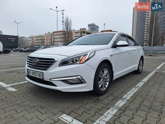 Білий Хендай Соната, об'ємом двигуна 2 л та пробігом 312 тис. км за 10500 $, фото 4 на Automoto.ua