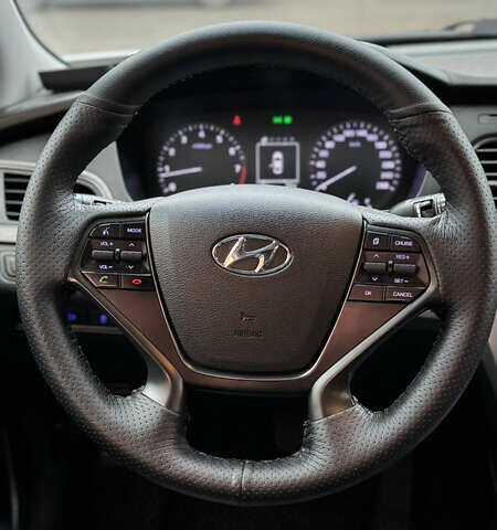 Білий Хендай Соната, об'ємом двигуна 2 л та пробігом 443 тис. км за 9700 $, фото 9 на Automoto.ua