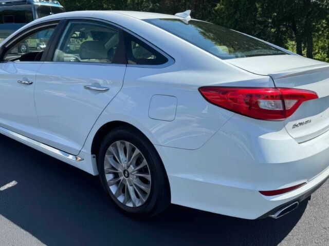 Хендай Соната 2015 в Львове на Automoto.ua Белый Хендай Соната, объемом двигателя 2.4 л и пробегом 75 тыс. км за 1800 $, фото 2 на Automoto.ua