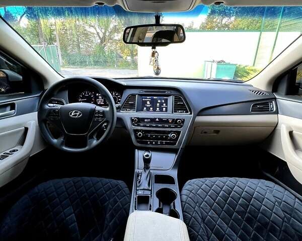 Белый Хендай Соната, объемом двигателя 2.4 л и пробегом 160 тыс. км за 11000 $, фото 20 на Automoto.ua