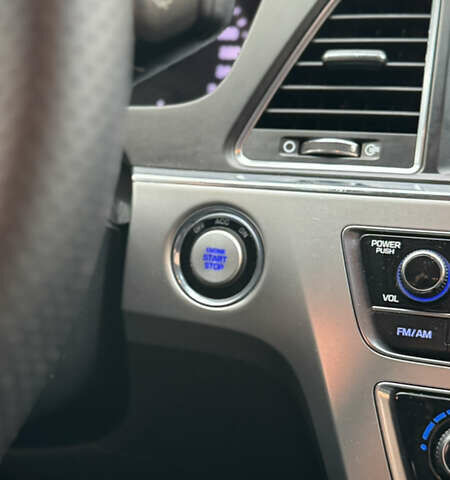 Білий Хендай Соната, об'ємом двигуна 2 л та пробігом 443 тис. км за 9700 $, фото 12 на Automoto.ua