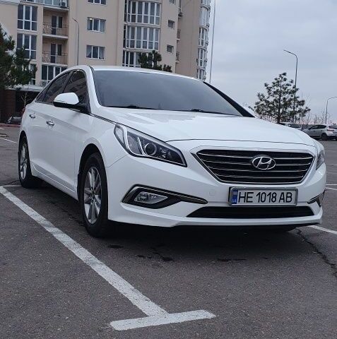 Білий Хендай Соната, об'ємом двигуна 2 л та пробігом 277 тис. км за 10000 $, фото 7 на Automoto.ua