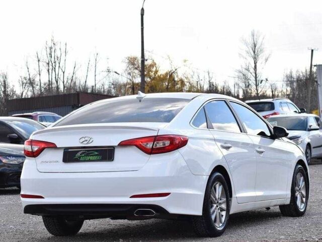 Белый Хендай Соната, объемом двигателя 2.4 л и пробегом 165 тыс. км за 9650 $, фото 1 на Automoto.ua