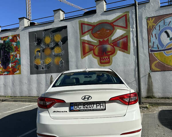 Хендай Соната 2016 в Львове на Automoto.ua Белый Хендай Соната, объемом двигателя 2.4 л и пробегом 123 тыс. км за 10999 $, фото 1 на Automoto.ua