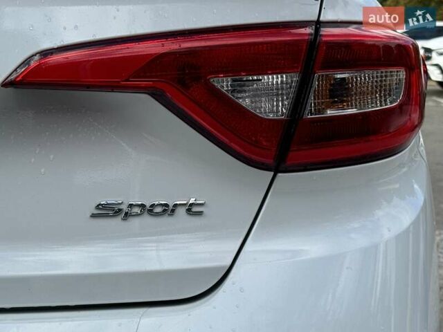 Белый Хендай Соната, объемом двигателя 2.36 л и пробегом 116 тыс. км за 11700 $, фото 10 на Automoto.ua