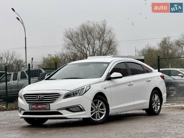 Белый Хендай Соната, объемом двигателя 2 л и пробегом 355 тыс. км за 9900 $, фото 36 на Automoto.ua