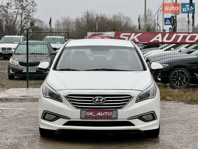 Белый Хендай Соната, объемом двигателя 2 л и пробегом 355 тыс. км за 9900 $, фото 42 на Automoto.ua