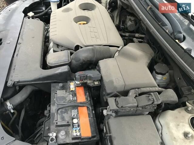 Білий Хендай Соната, об'ємом двигуна 2 л та пробігом 368 тис. км за 5777 $, фото 5 на Automoto.ua