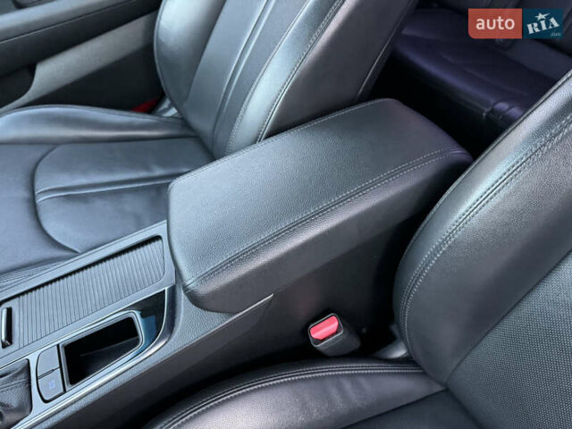 Білий Хендай Соната, об'ємом двигуна 2 л та пробігом 161 тис. км за 9999 $, фото 40 на Automoto.ua