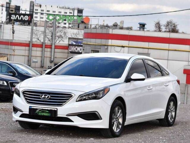 Белый Хендай Соната, объемом двигателя 2.4 л и пробегом 165 тыс. км за 9650 $, фото 4 на Automoto.ua