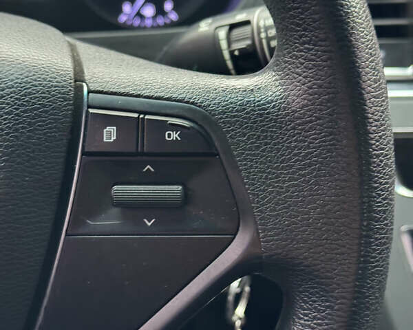 Белый Хендай Соната, объемом двигателя 2 л и пробегом 355 тыс. км за 9900 $, фото 17 на Automoto.ua