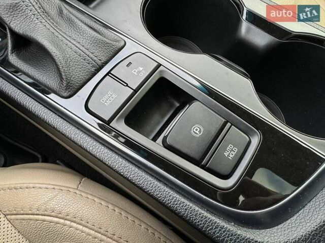 Белый Хендай Соната, объемом двигателя 2.36 л и пробегом 117 тыс. км за 12990 $, фото 26 на Automoto.ua