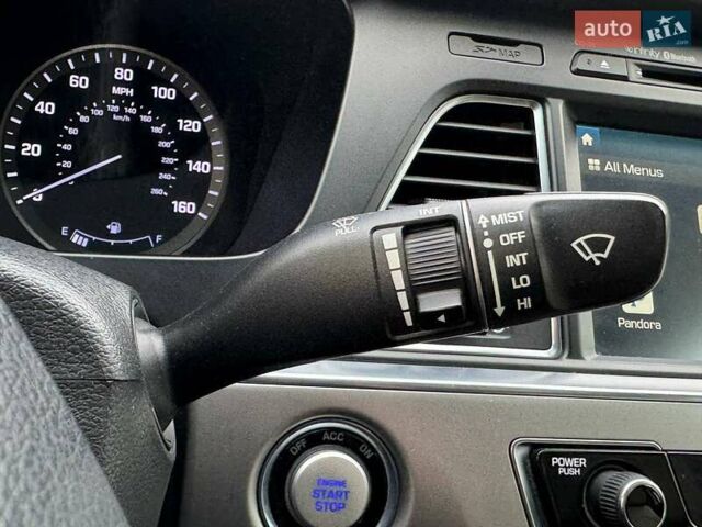 Белый Хендай Соната, объемом двигателя 2.36 л и пробегом 117 тыс. км за 12990 $, фото 19 на Automoto.ua