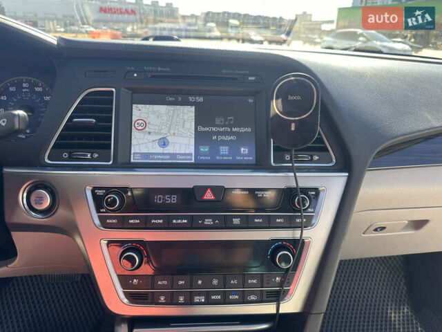 Белый Хендай Соната, объемом двигателя 2.36 л и пробегом 79 тыс. км за 17200 $, фото 17 на Automoto.ua