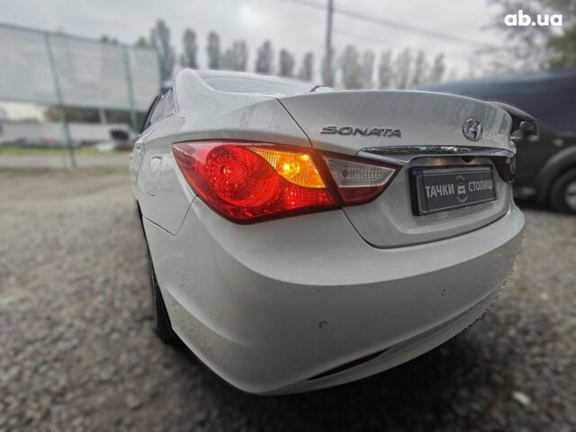 Білий Хендай Соната, об'ємом двигуна 2 л та пробігом 338 тис. км за 8500 $, фото 5 на Automoto.ua