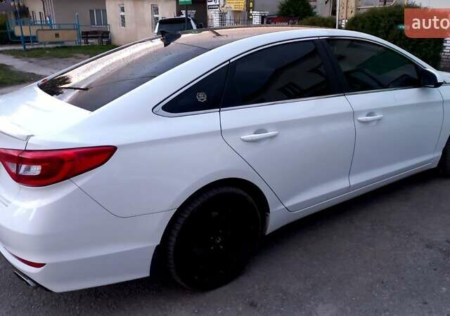 Белый Хендай Соната, объемом двигателя 2.4 л и пробегом 189 тыс. км за 8900 $, фото 17 на Automoto.ua